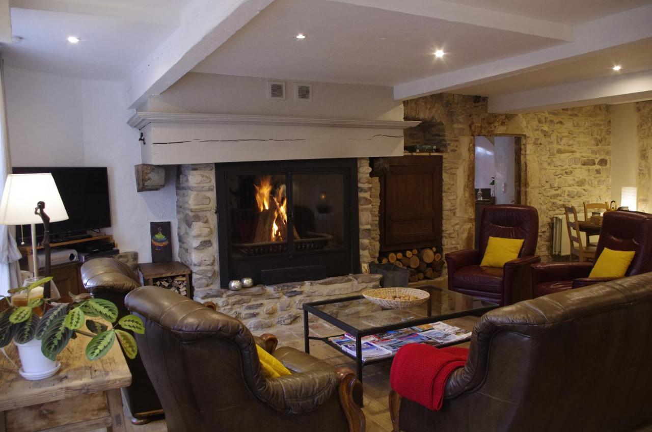 Bed and Breakfast Le Sareymond Menee Экстерьер фото