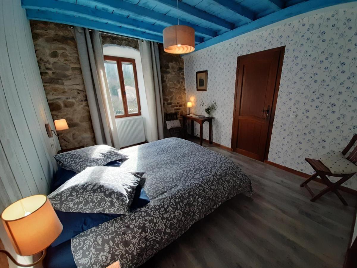 Bed and Breakfast Le Sareymond Menee Экстерьер фото