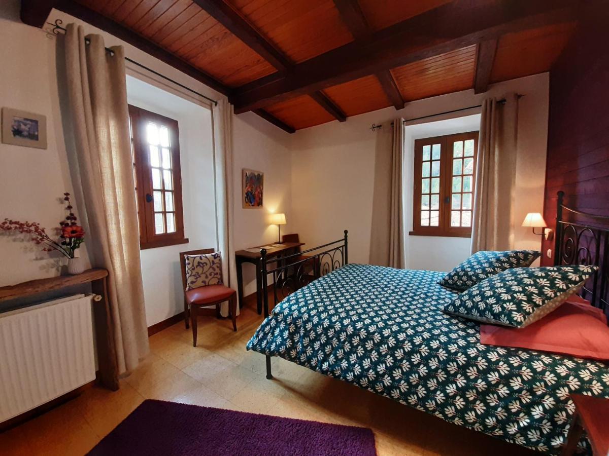 Bed and Breakfast Le Sareymond Menee Экстерьер фото