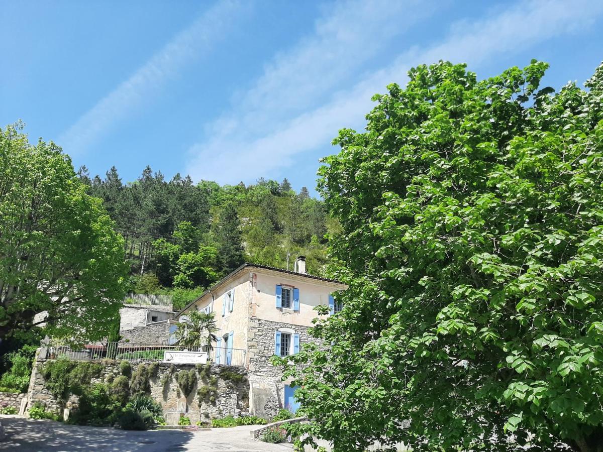 Bed and Breakfast Le Sareymond Menee Экстерьер фото