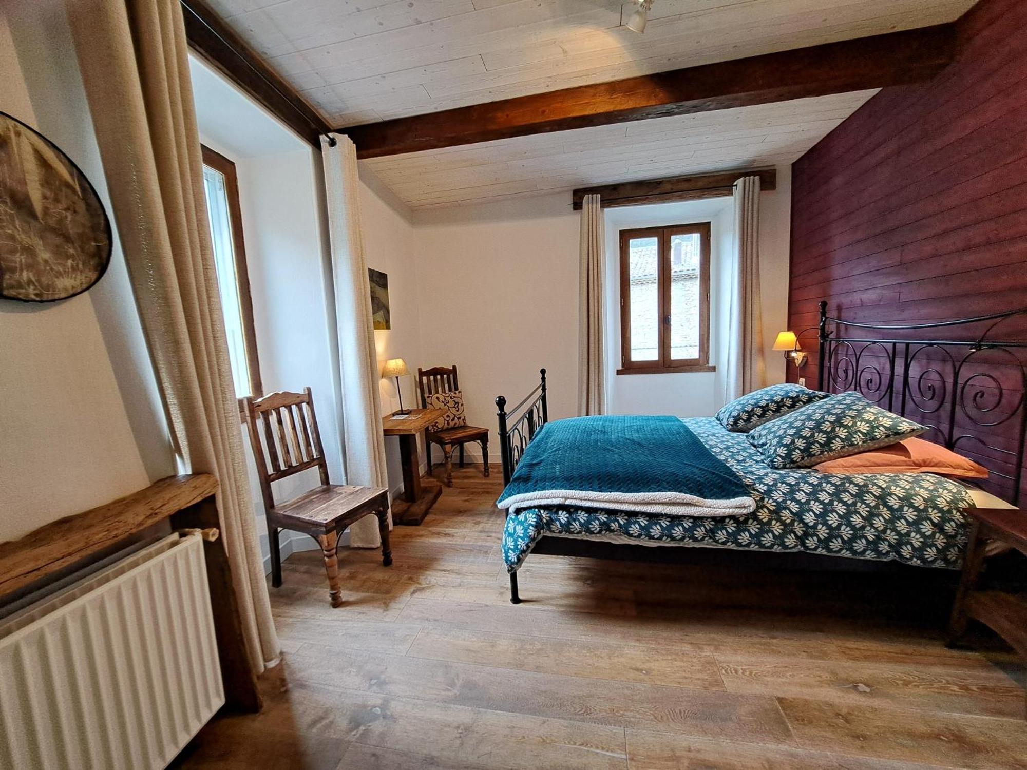 Bed and Breakfast Le Sareymond Menee Экстерьер фото
